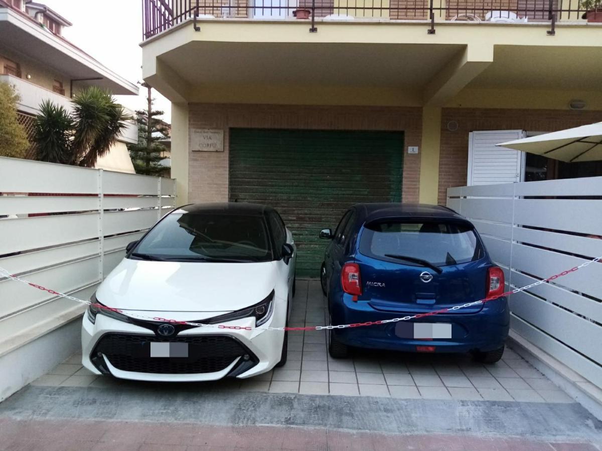 Novella Del Mar Prima Fila Dal Mare Villa Grottammare Exterior photo
